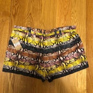 Rachel by Rachel Roy printed shorts w/belt